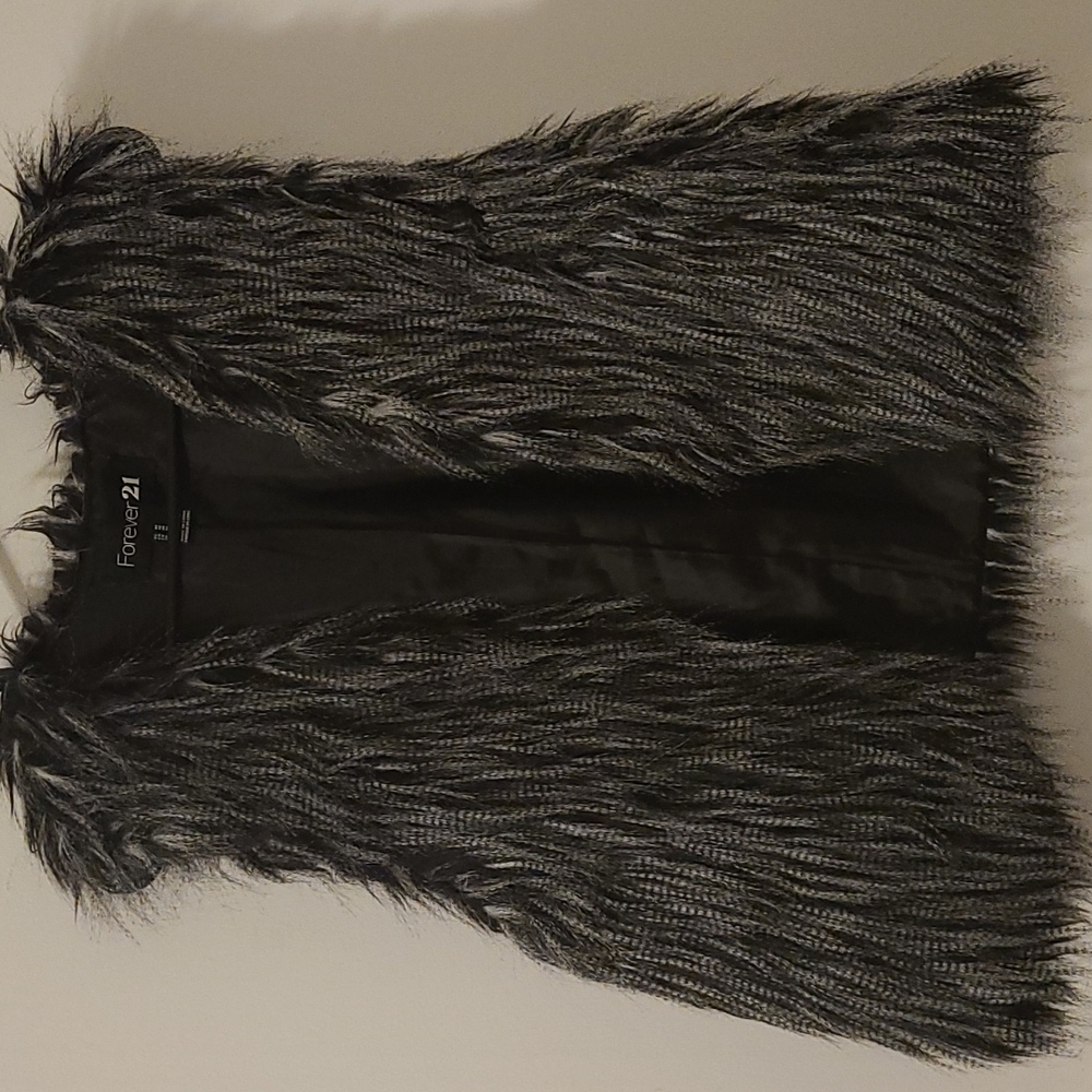 Forever 21 faux fur vest